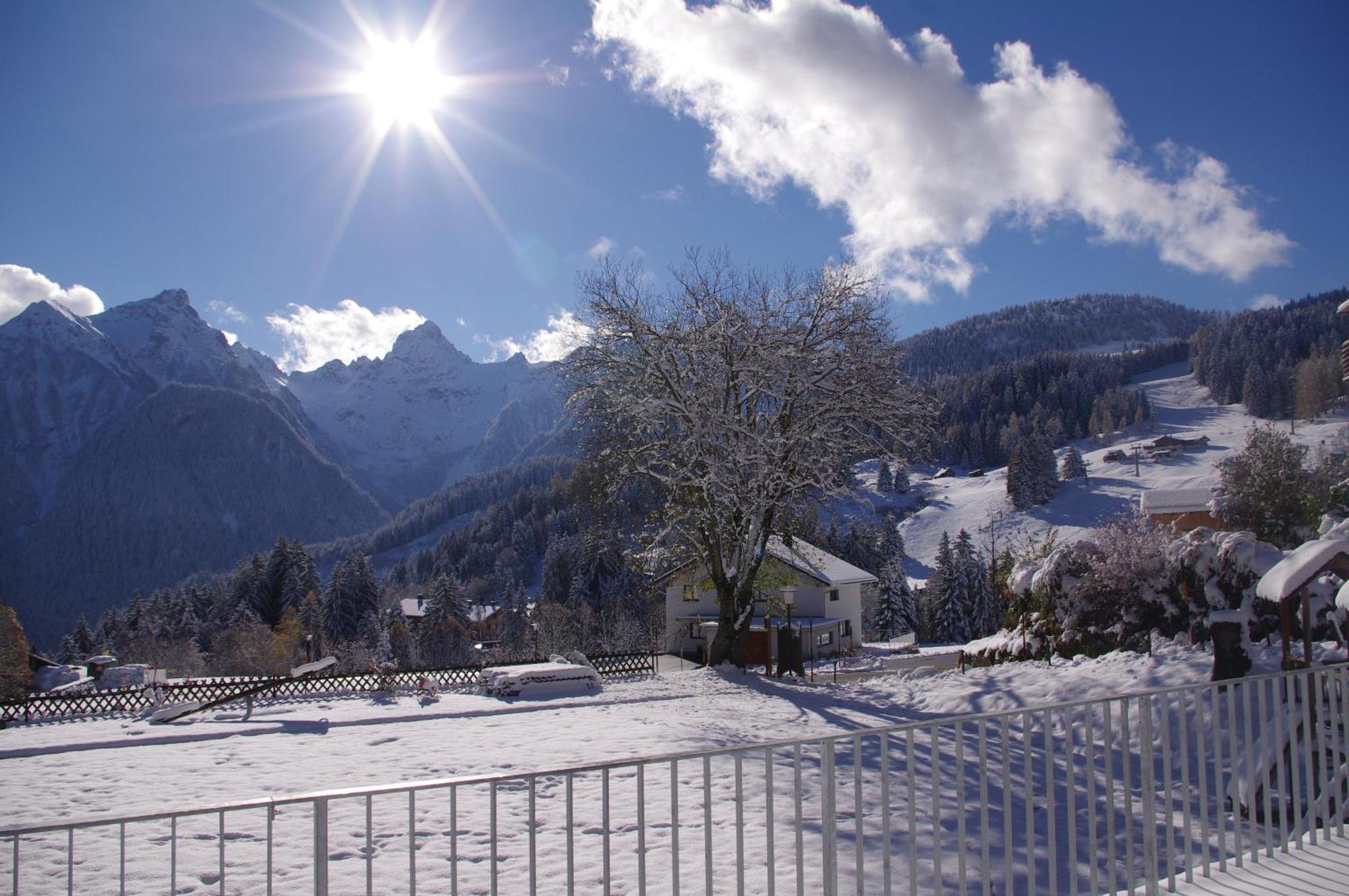 Hotel Burtschahof Buerserberg Luaran gambar