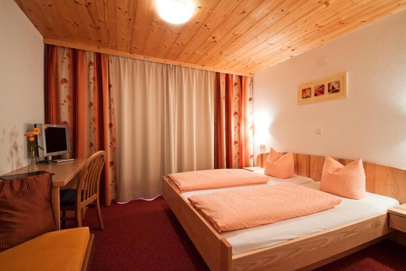 Hotel Burtschahof Buerserberg Luaran gambar